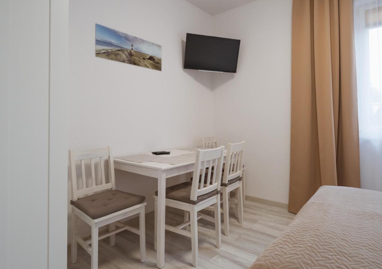 Apartament Dla 4 Osob Blisko Morza Niechorze Exterior foto
