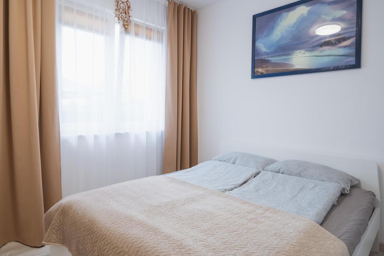 Apartament Dla 4 Osob Blisko Morza Niechorze Exterior foto